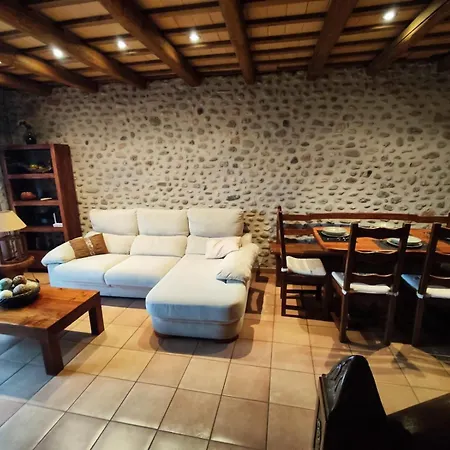 Casa Fluvianets Holiday home